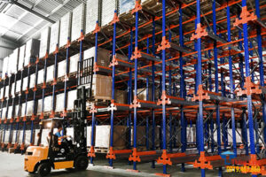 kệ kho logistics
