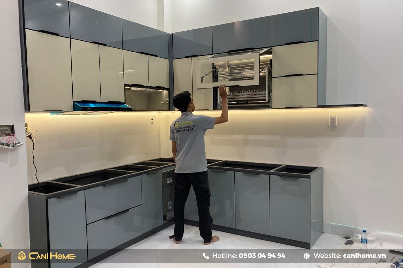 nên làm tủ bếp bằng chất liệu gì - Hình 2