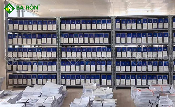 so sánh kệ sắt và kệ gỗ - Hình 2