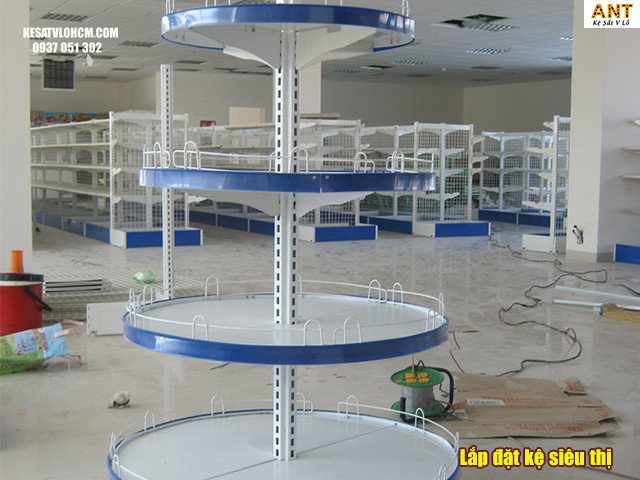 thời gian lắp đặt kệ siêu thị - Hình 2