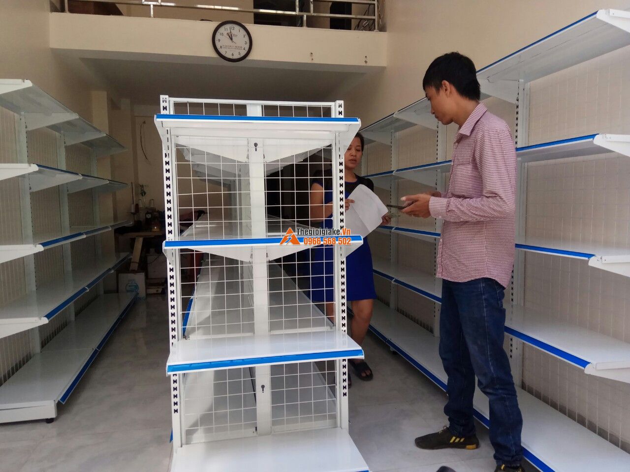 thời gian lắp đặt kệ siêu thị - Hình 4