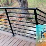 Handrail Là Gì? Tìm Hiểu Chi Tiết Về Tay Vịn Cầu Thang Và Ứng Dụng Thực Tế