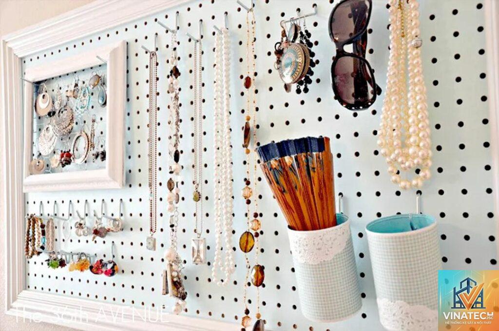 pegboard là gì