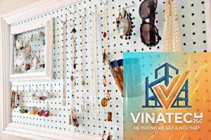 pegboard là gì