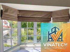 roman blind là gì